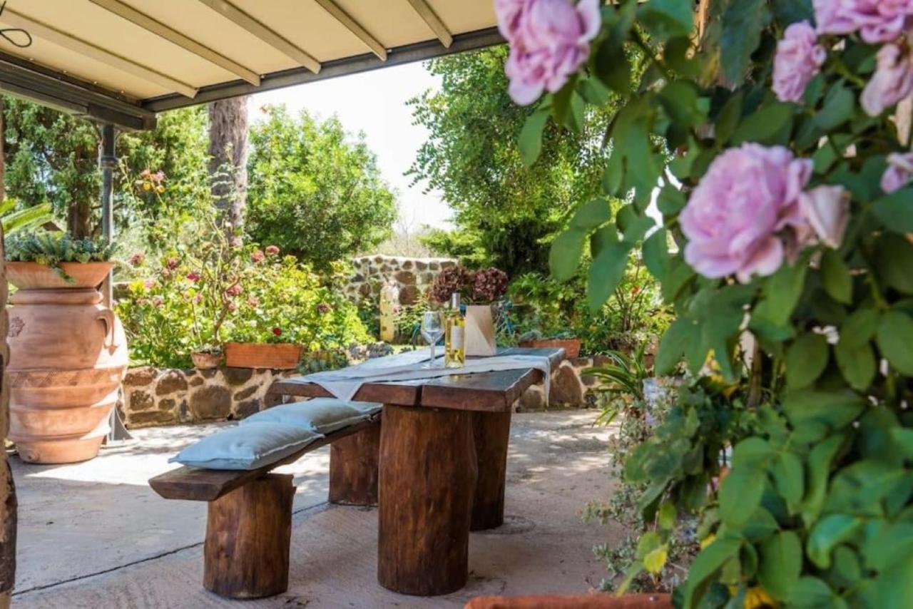 Villa Con Immenso Giardino Orosei Exterior foto
